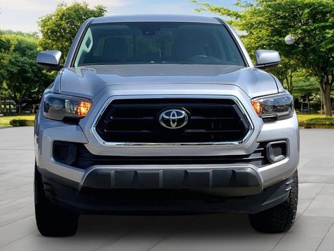 Used 2021 Toyota Tacoma SR w/ SR Convenience Package RWD image 2