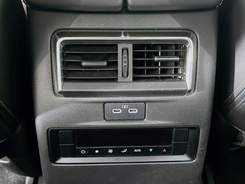 Used 2024 MAZDA CX-90 3.3 Turbo w/ Premium Package image 29