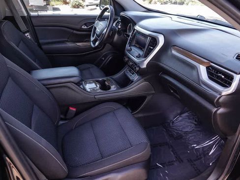 Used 2020 GMC Acadia SLE w/ Driver Convenience Package FWD image 15