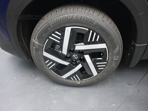 New 2026 Nissan Kicks SV FWD image 25