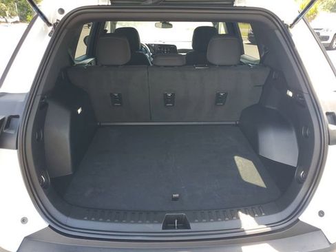 Certified 2025 Chevrolet Equinox LT AWD/4WD image 8