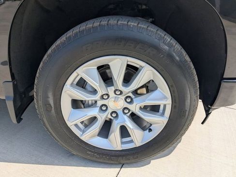 Used 2024 Chevrolet Silverado 1500 Custom AWD/4WD image 10