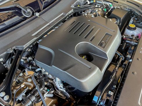 Used 2023 Land Rover Defender 130 X image 35