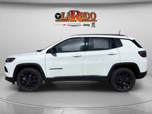 New 2026 Jeep Compass Latitude image 4