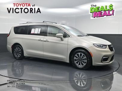Used 2021 Chrysler Pacifica Touring-L
