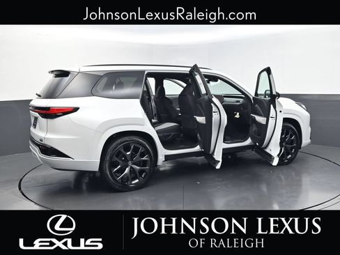 New 2026 Lexus TX 500h AWD w/ Technology Package image 31