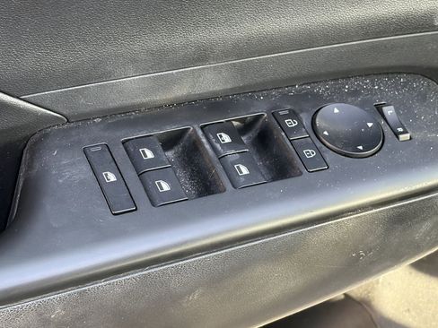 Used 2024 Hyundai Kona SEL FWD image 7