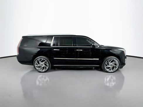 Used 2016 Cadillac Escalade ESV Platinum AWD/4WD image 6