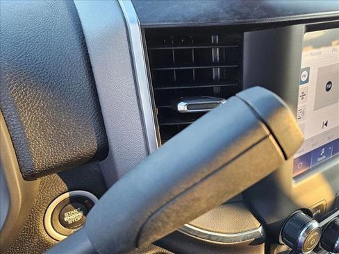 Used 2024 RAM 3500 Big Horn image 14