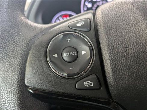 Used 2017 Honda HR-V EX image 14