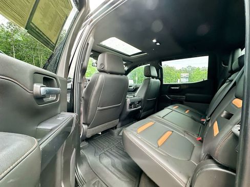 Used 2019 GMC Sierra 1500 AT4 w/ AT4 Premium Package AWD/4WD image 17