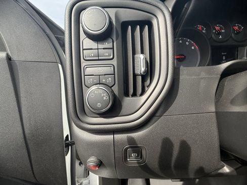 Used 2020 Chevrolet Silverado 1500 Custom Trail Boss w/ Custom Convenience Package image 20