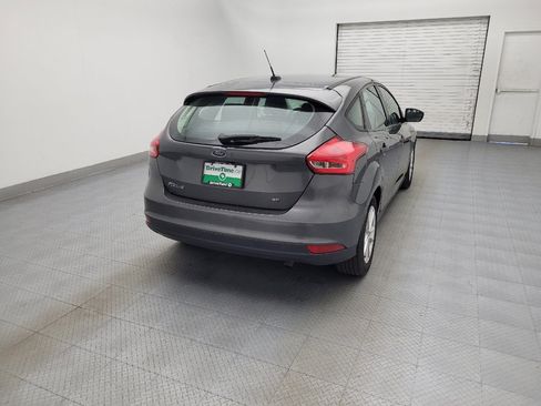 Used 2018 Ford Focus SE FWD image 7