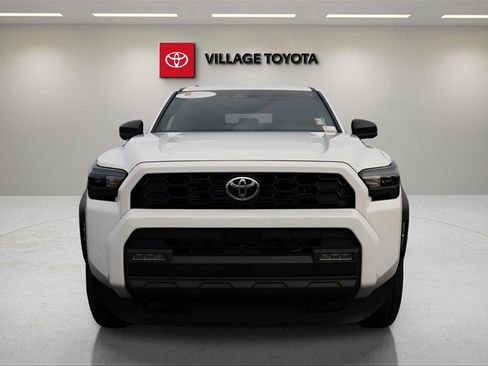 Certified 2025 Toyota 4Runner TRD Off-Road Premium image 8