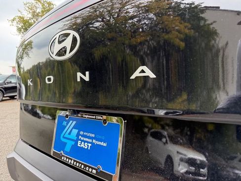 New 2026 Hyundai Kona SEL Premium image 7
