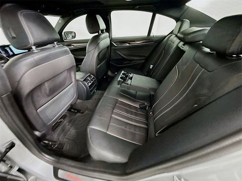 Used 2018 BMW 530i xDrive image 25