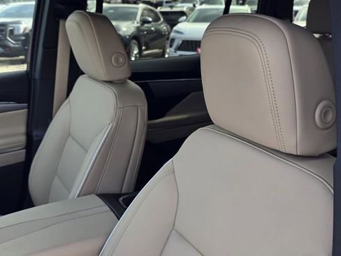 New 2026 Buick Enclave Preferred w/ Power Package image 18