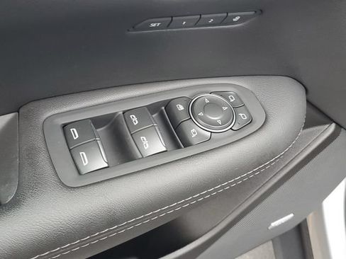 Certified 2025 Cadillac XT5 Premium Luxury AWD/4WD image 12