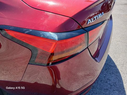 Used 2019 Nissan Altima 2.5 SV FWD image 14