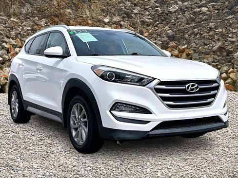 Used 2017 Hyundai Tucson SE AWD/4WD image 10