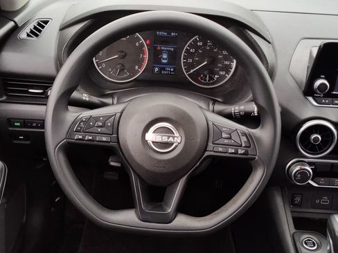 Used 2025 Nissan Sentra S FWD image 25