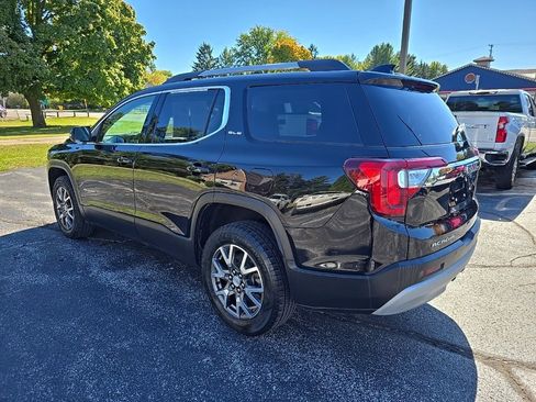 Used 2020 GMC Acadia SLE w/ Driver Convenience Package image 3