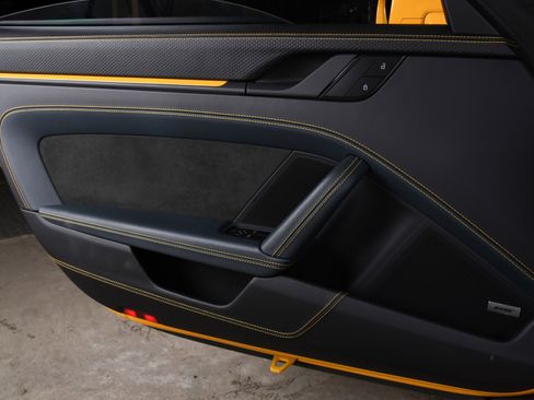 Used 2022 Porsche 911 GT3 image 25