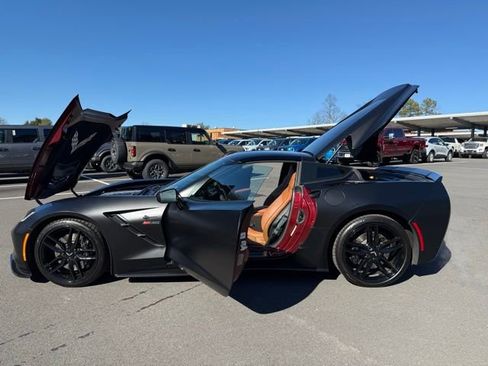 Used 2017 Chevrolet Corvette Stingray Coupe image 25
