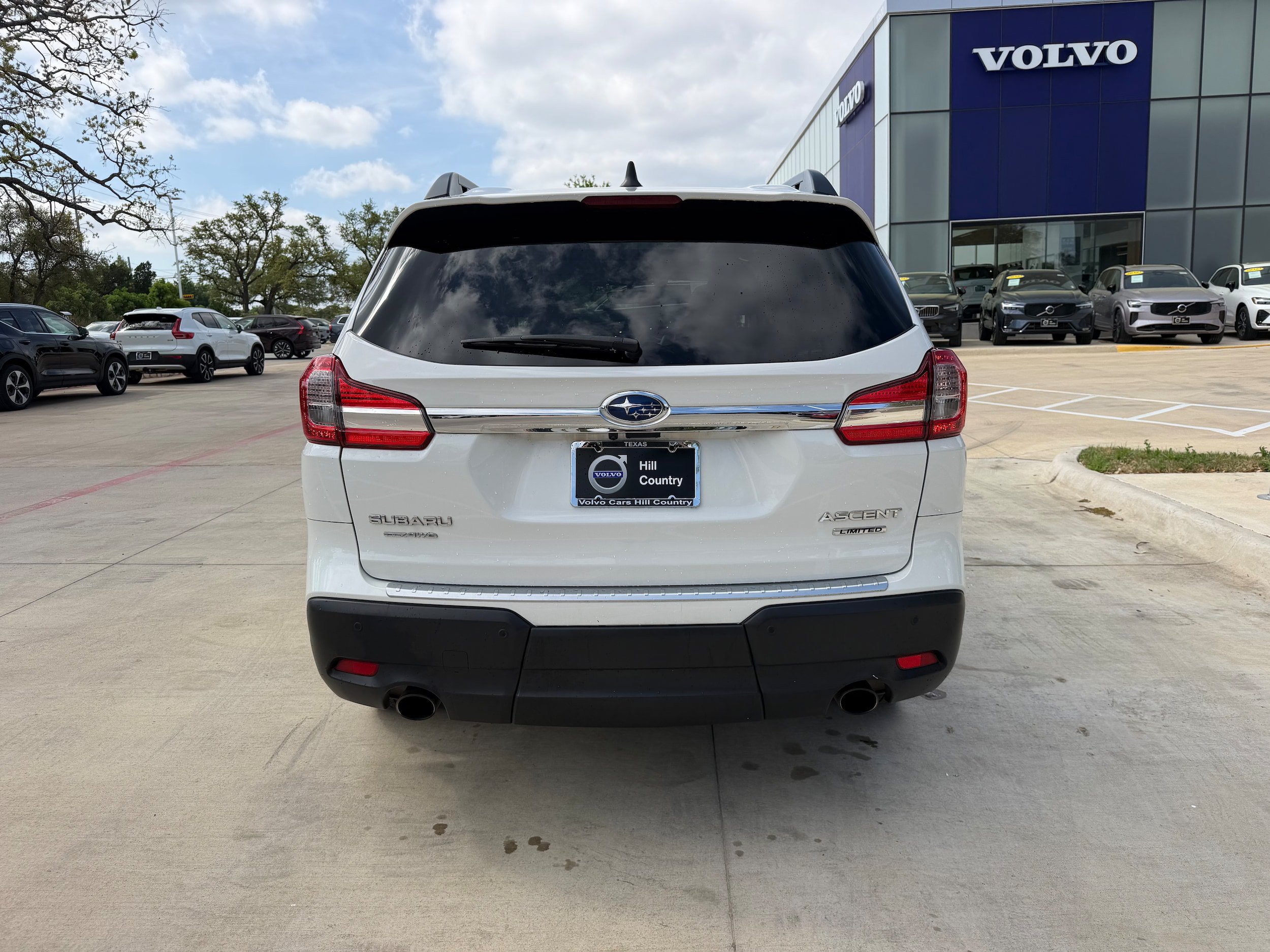Used 2021 Subaru Ascent Limited w/ Technology Package AWD/4WD image 5