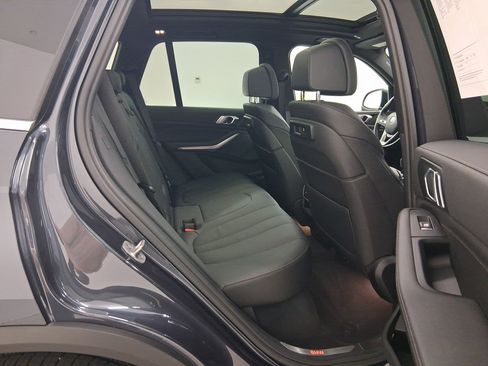 Certified 2022 BMW X5 xDrive40i w/ Luxury Seating Package image 32