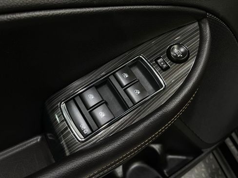 Used 2016 Chevrolet Impala LT image 13