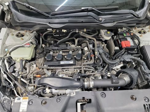 Used 2016 Honda Civic Touring image 25