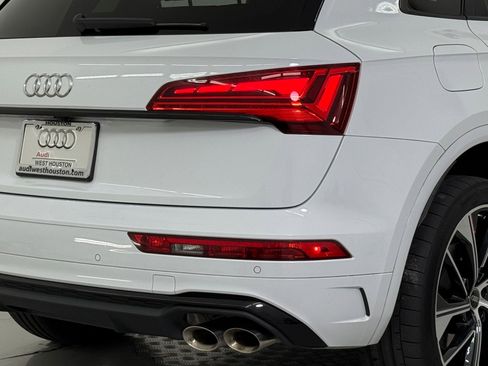 Used 2023 Audi SQ5 Premium Plus w/ Premium Plus Package image 13
