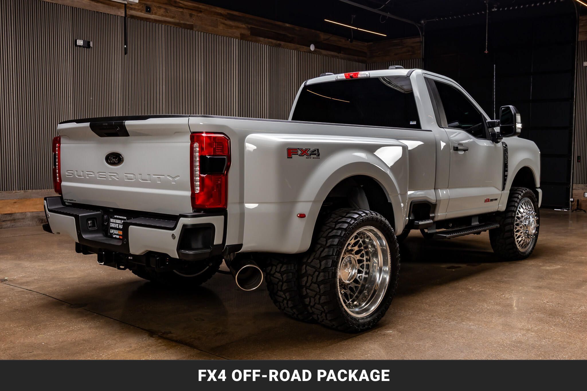 Used 2026 Ford F350 XLT w/ 360-Degree Camera Package AWD/4WD image 9