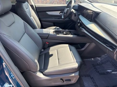 Used 2025 Nissan Murano SL w/ Cargo Package AWD/4WD image 36