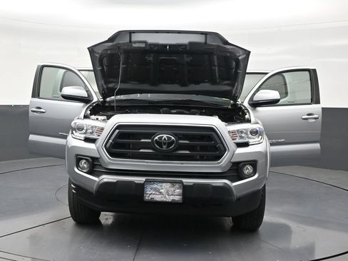 Used 2023 Toyota Tacoma SR5 RWD image 33