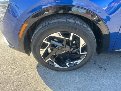 Certified 2023 Kia Sportage SX image 6