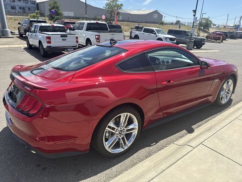 Used 2021 Ford Mustang GT Premium w/ Equipment Group 401A RWD image 5