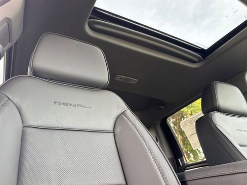 New 2026 GMC Sierra 2500 Denali w/ Denali Reserve Package image 18