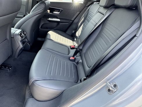 New 2025 Mercedes-Benz GLC 350e 4MATIC image 27