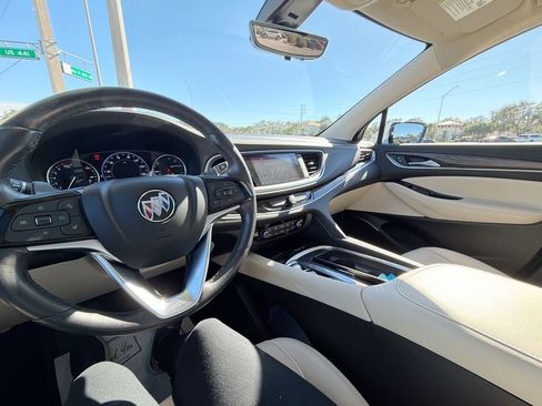 Used 2023 Buick Enclave Avenir w/ Avenir Technology Package image 11