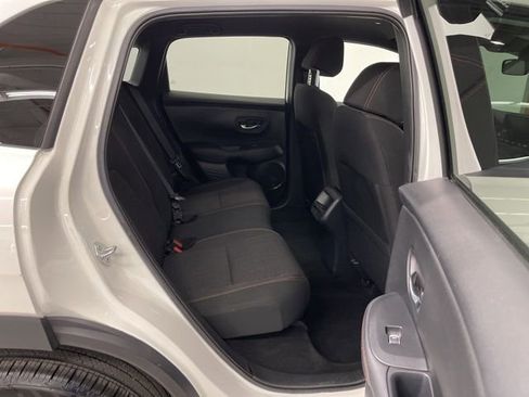 Used 2024 Honda HR-V Sport image 10