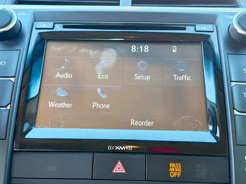 Used 2017 Toyota Camry XLE FWD image 29