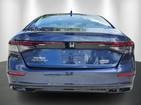Used 2023 Honda Accord Touring image 6