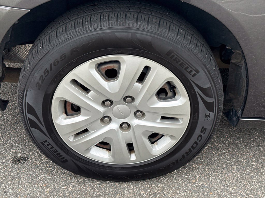 Used 2020 Dodge Grand Caravan SE FWD image 9