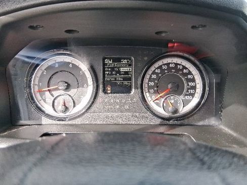 Used 2021 RAM 1500 Classic SLT AWD/4WD image 18
