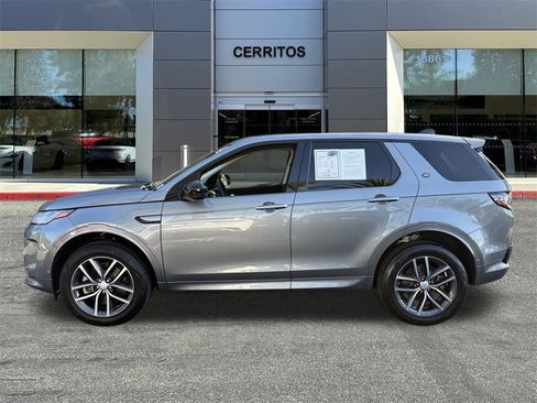Used 2025 Land Rover Discovery Sport S image 9
