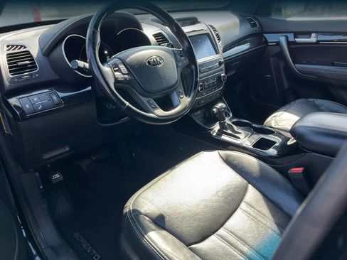 Used 2015 Kia Sorento SX image 6