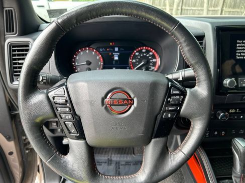 Used 2023 Nissan Frontier PRO-4X w/ Pro Convenience Package AWD/4WD image 15