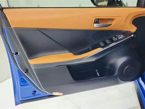 Used 2023 Lexus IS 300 w/ Comfort Package image 21